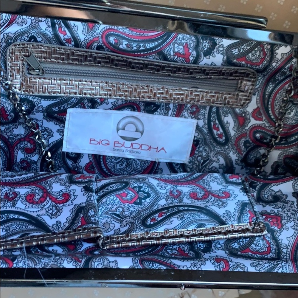 Handbag - Picture 2 of 3